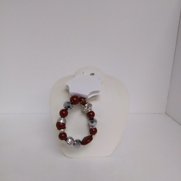 3 Piece Red & Silver  Necklace, Earring, Bracelet Set NWT - Picture 4 of 8
